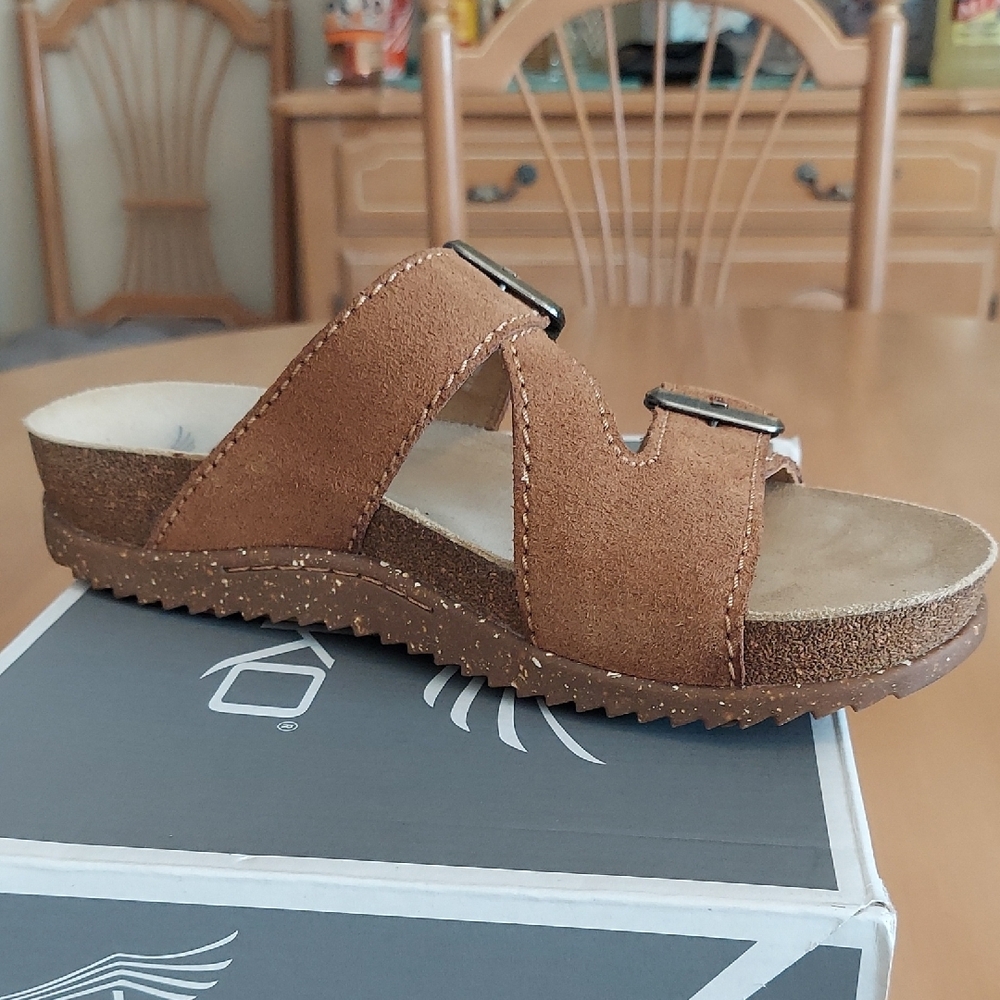 Dansko Sandals, Size 37 or 7 USA, Tan, Like NEW! - Picture 8 of 10